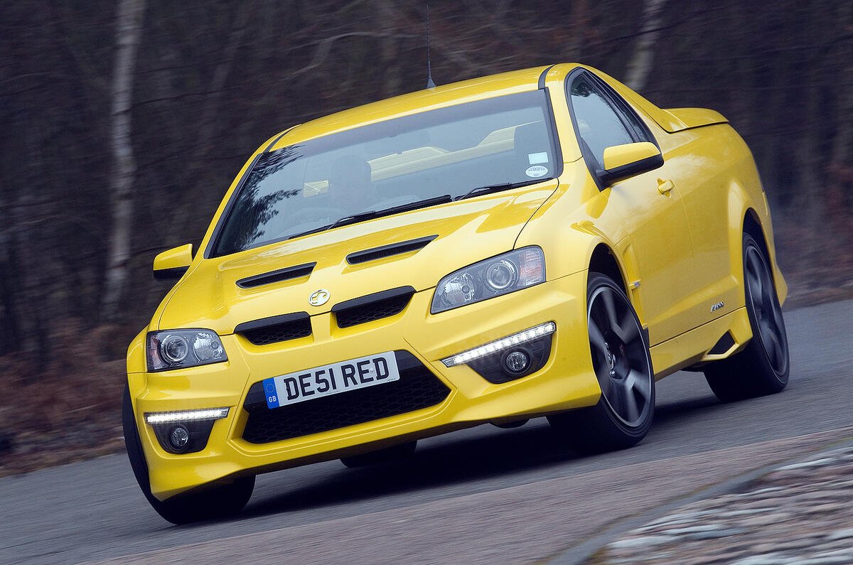 Vauxhall VXR8 Maloo cornering
