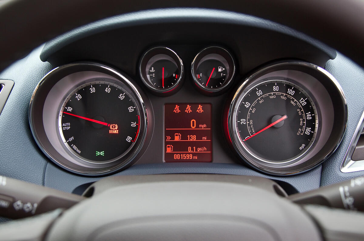 The Vauxhall Mokka's instrument binnacle
