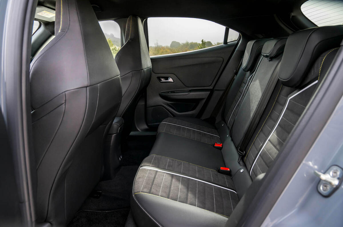 Vauxhall Mokka GSE review 2025 13