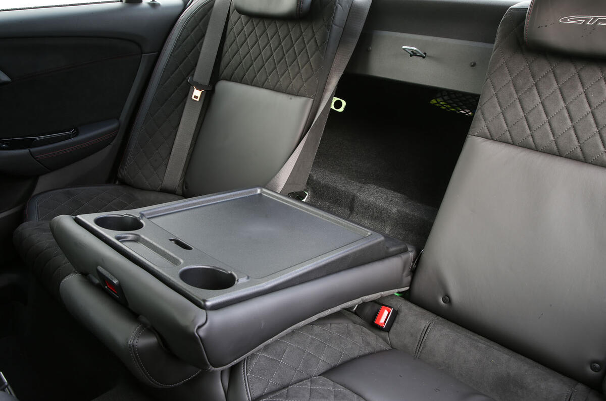 Vauxhall VXR8 GTS-R ski hatch