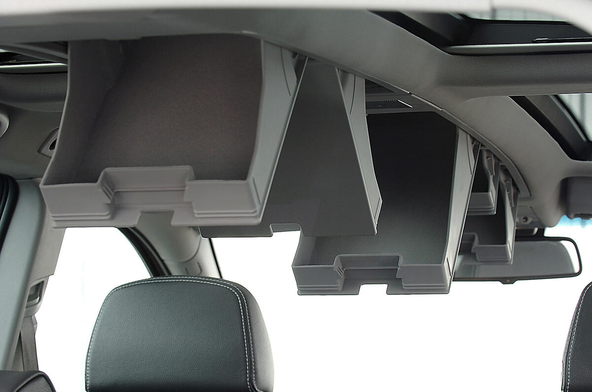 Vauxhall Zafira cabin storage spaces