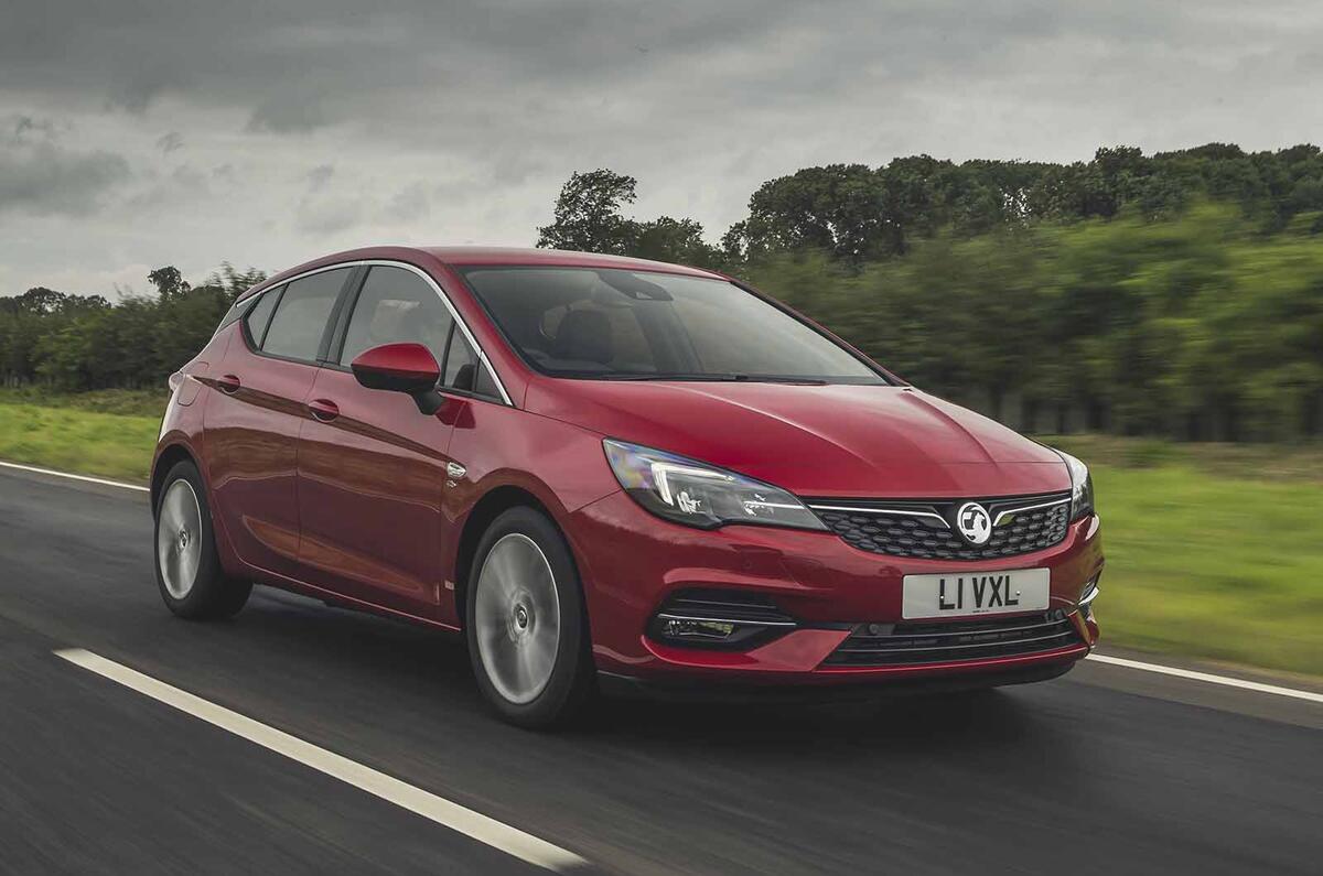 Vauxhall Astra 2019 road test review - action