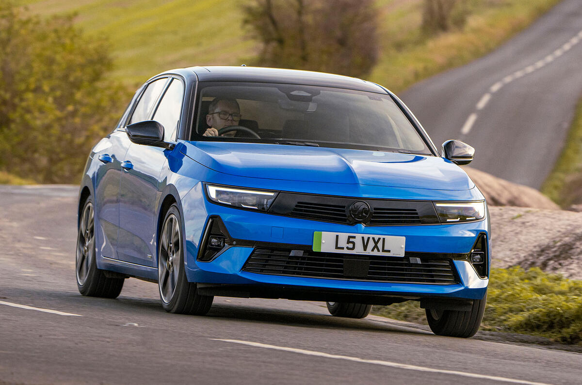 2026 Vauxhall Astra Electric in Clover Green — front three-quarter view