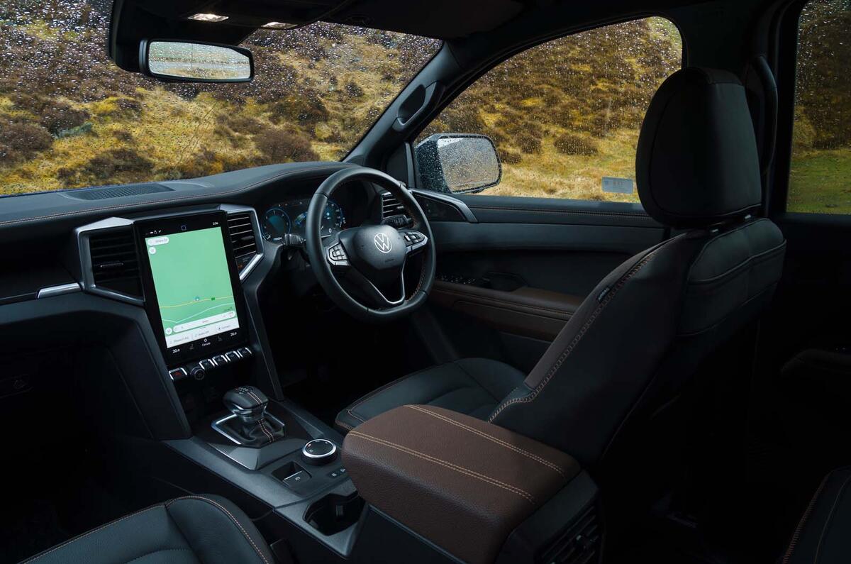 Volkswagen Amarok intérieur large