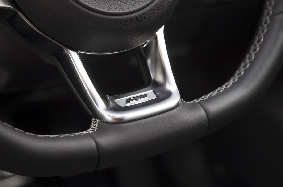 Volkswagen Arteon R-Line badging