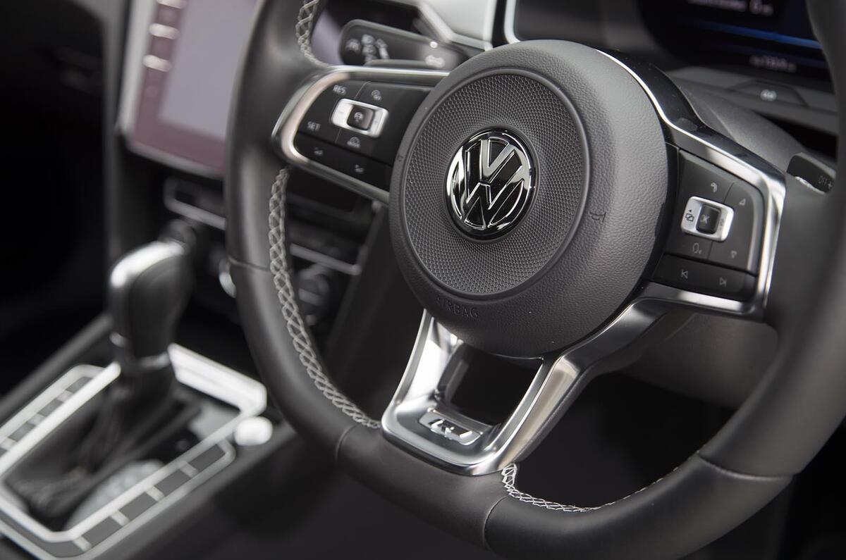 Volkswagen Arteon steering wheel