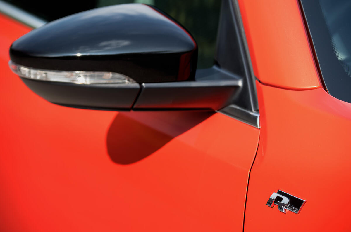 Volkswagen Beetle wing mirror