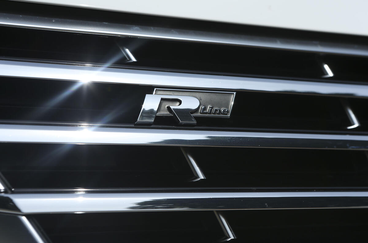 Volkswagen CC front grille