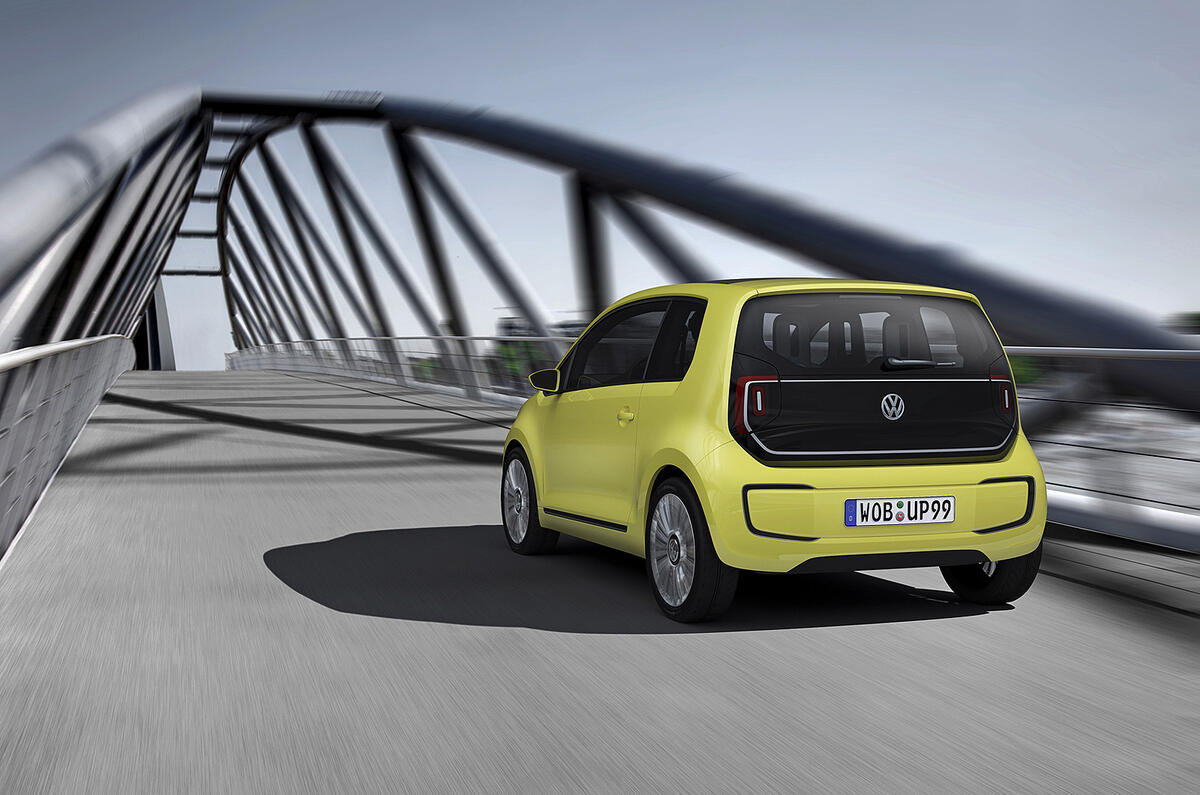 VW: '500-mile EVs by 2020'