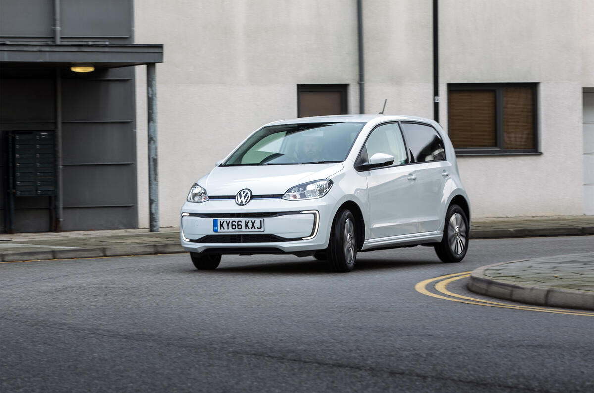 Volkswagen e-Up cornering