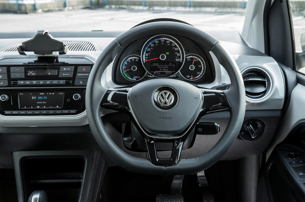Volkswagen e-Up steering wheel