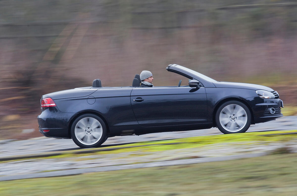 Volkswagen Eos roof down