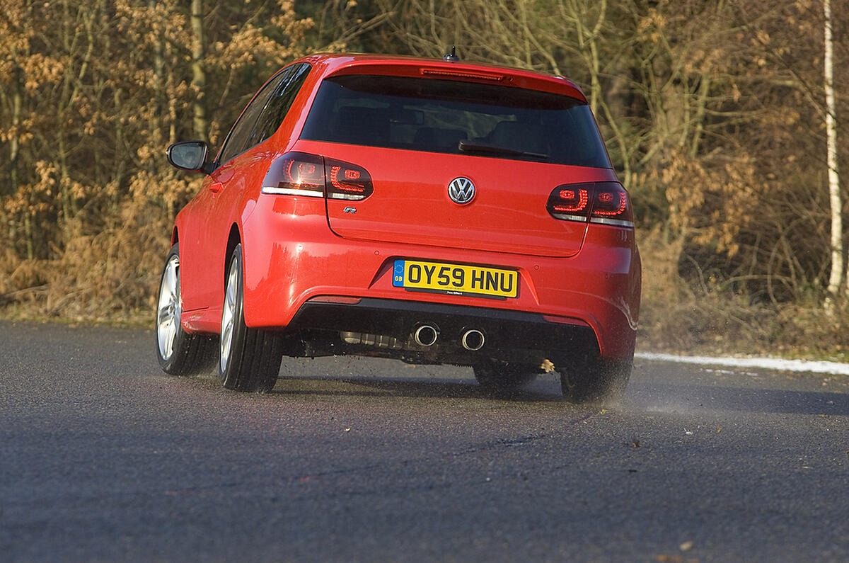 no title VW Golf R - DSG v manual video