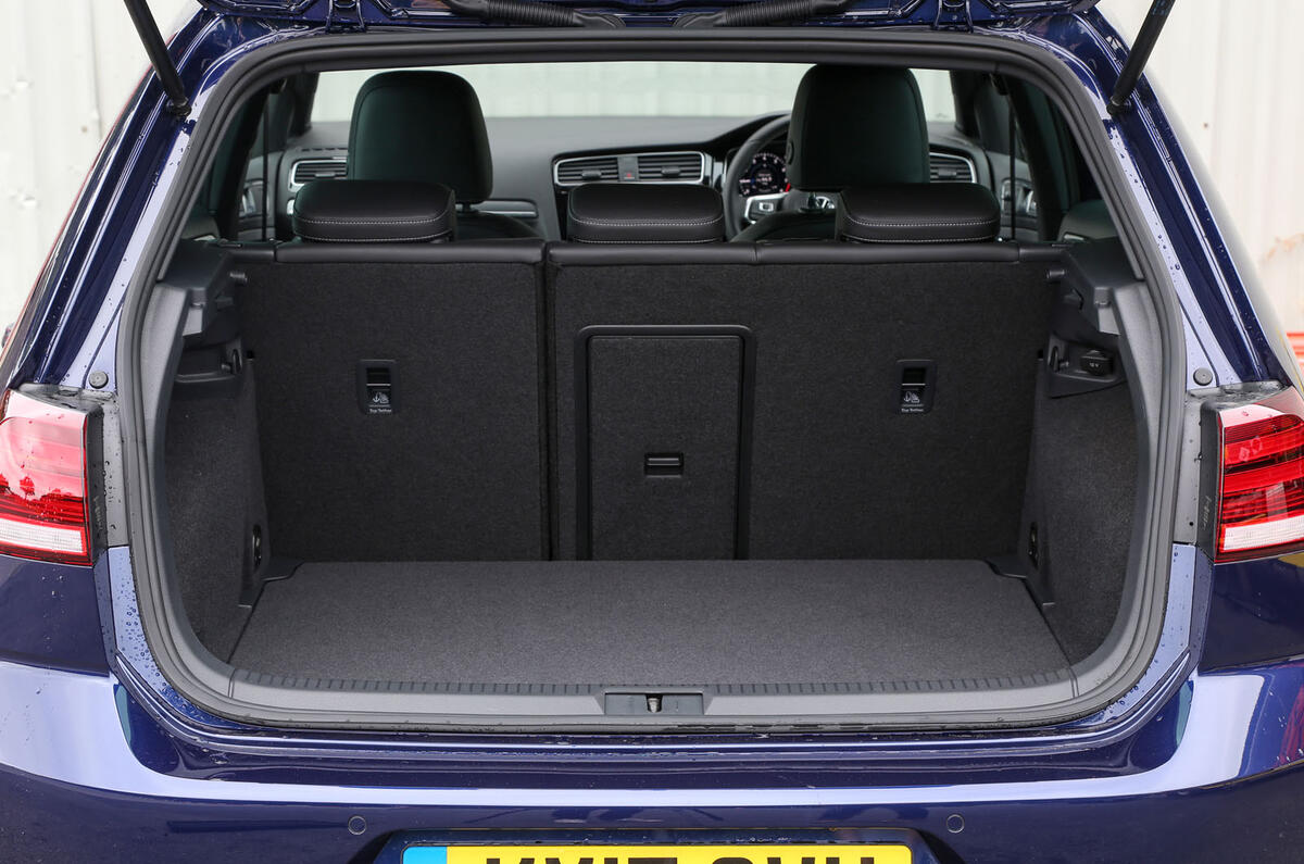 Volkswagen Golf boot space