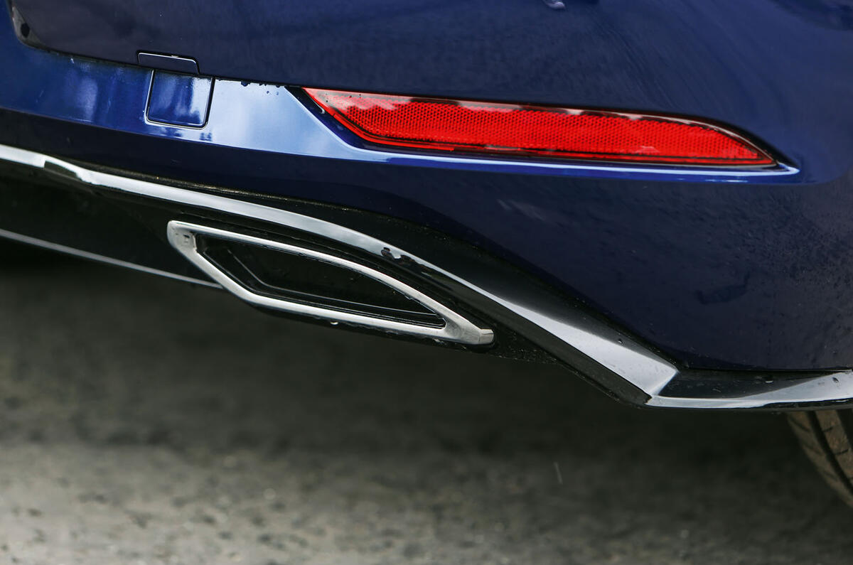 Volkswagen Golf exhaust trim