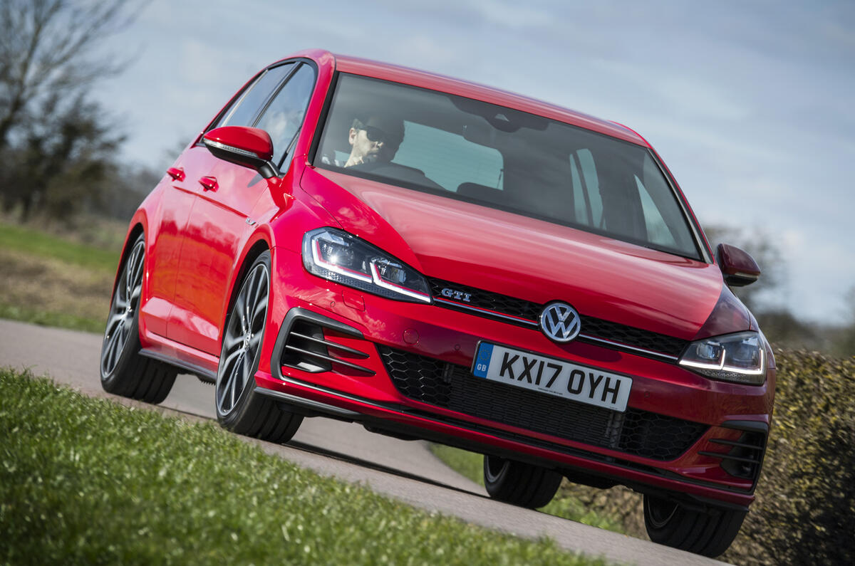 Volkswagen Golf GTI cornering