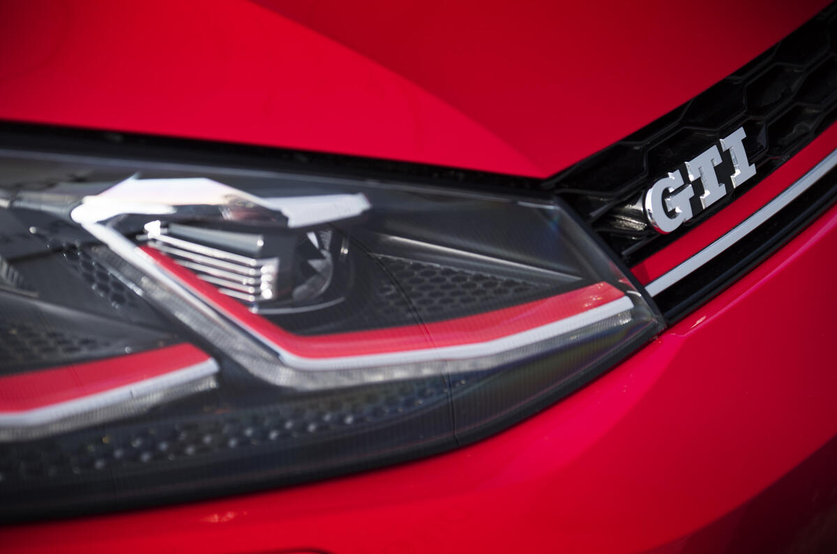 Volkswagen Golf GTI LED headlights