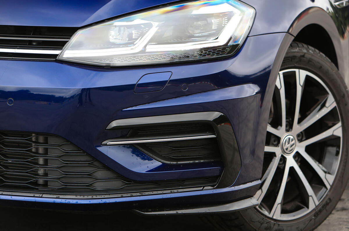 Volkswagen Golf headlights