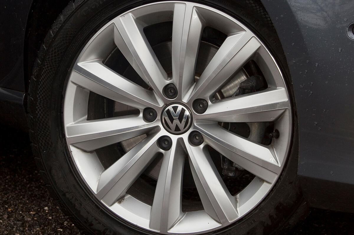 Buyers have plenty of styling options to choose from 17in Volkswagen Passat alloy wheels