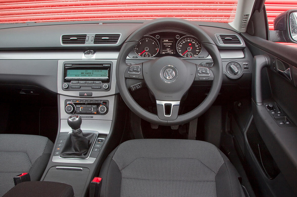 Volkswagen Passat 2011-2014 interior | Autocar