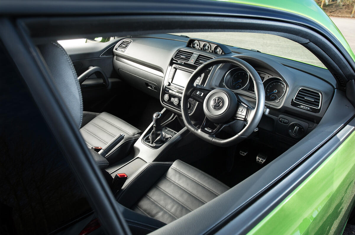 Volkswagen Scirocco R interior