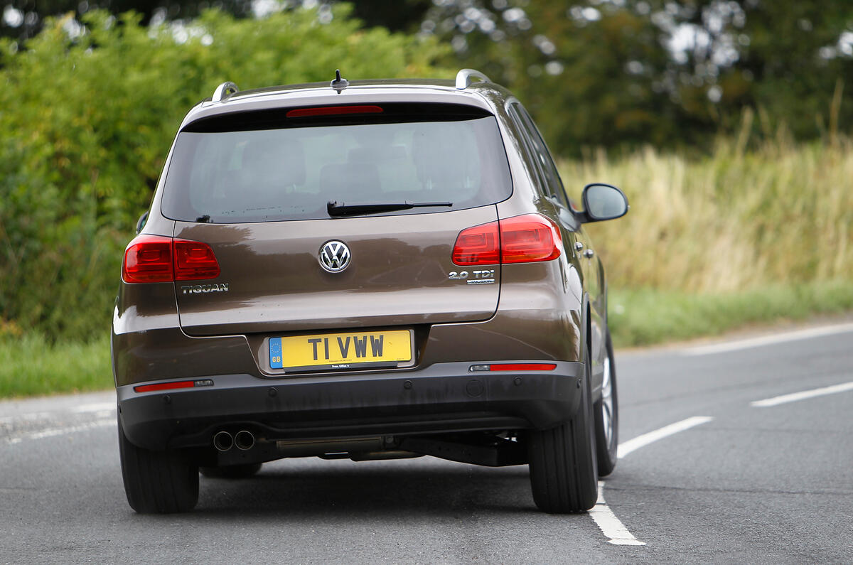 Volkswagen Tiguan rear cornering