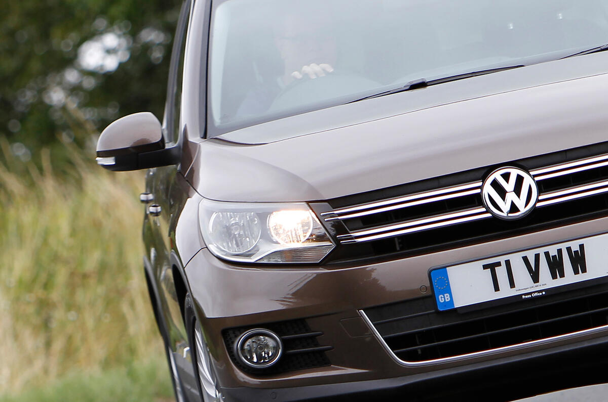 Volkswagen Tiguan front grille
