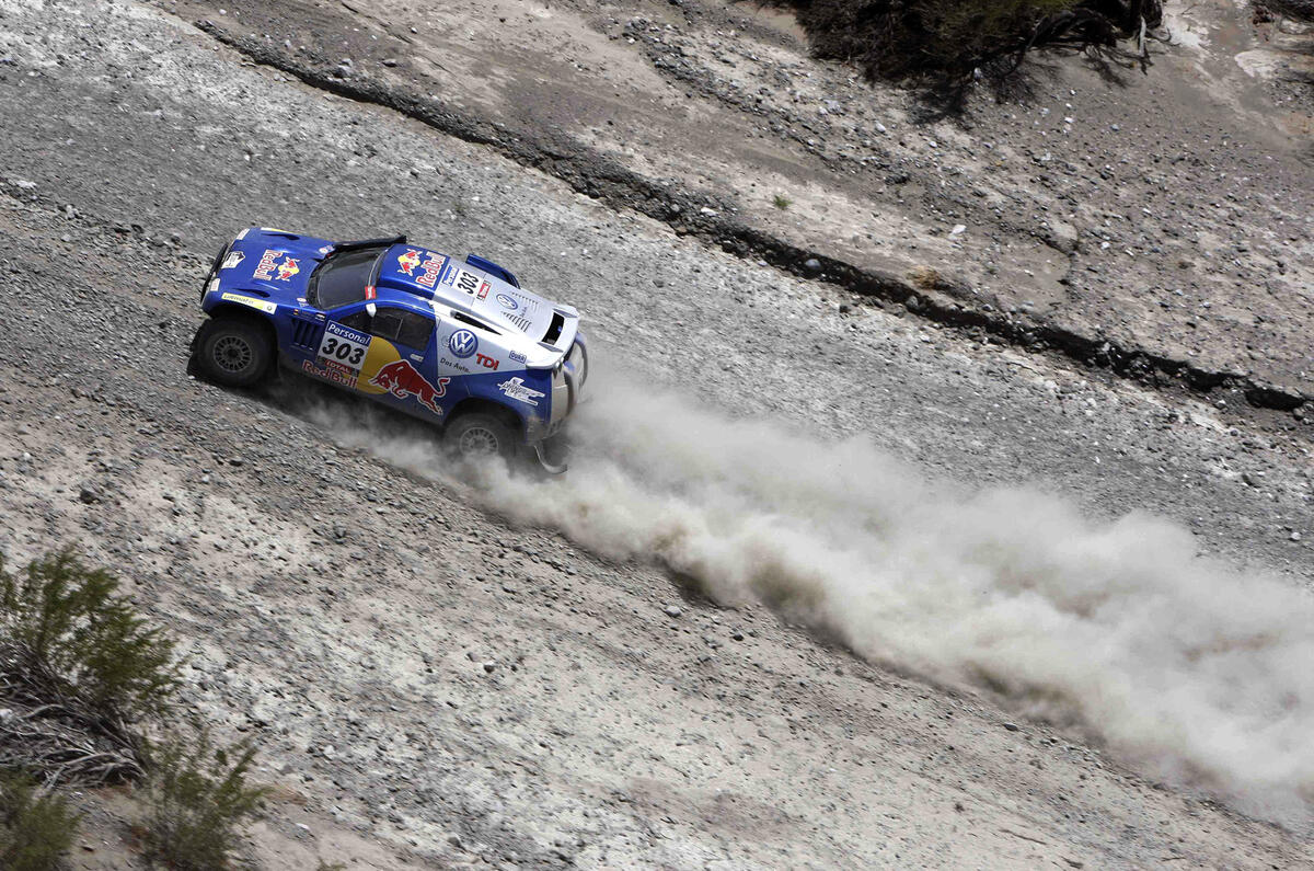 Sainz wins Dakar Rally