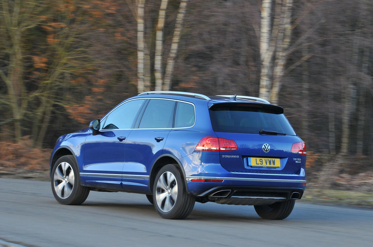 Volkswagen Touareg rear cornering