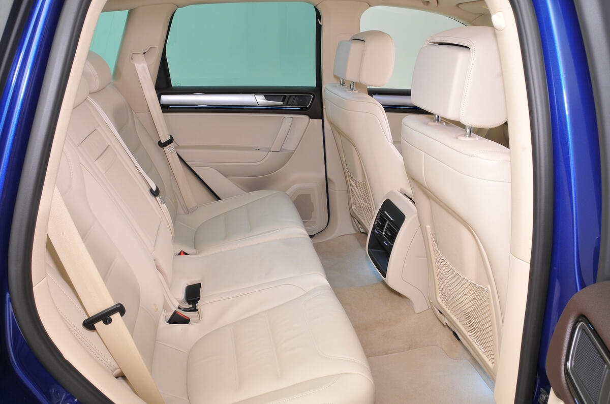 Volkswagen Touareg rear seats