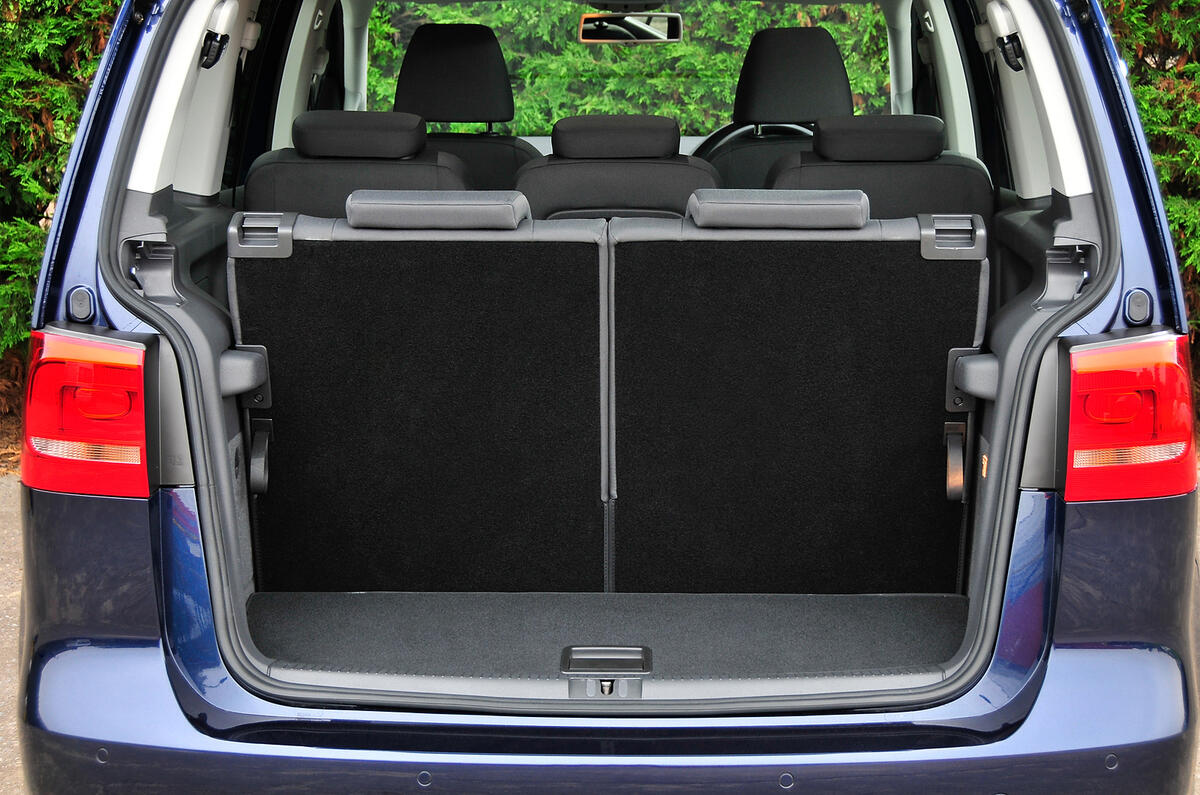 Volkswagen Touran boot space