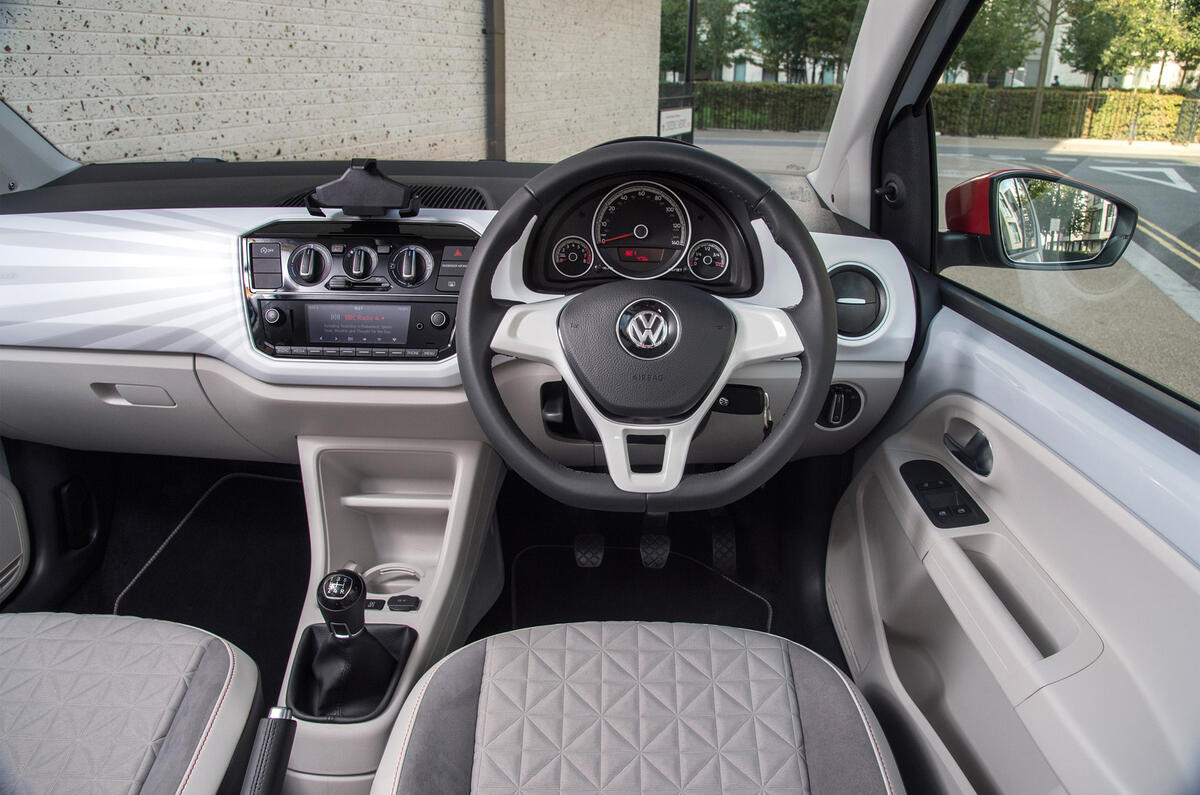 Volkswagen Up dashboard