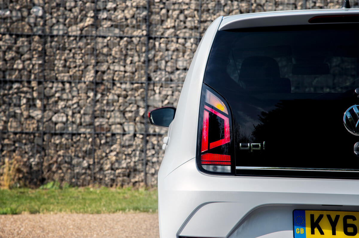 Volkswagen Up rear lights