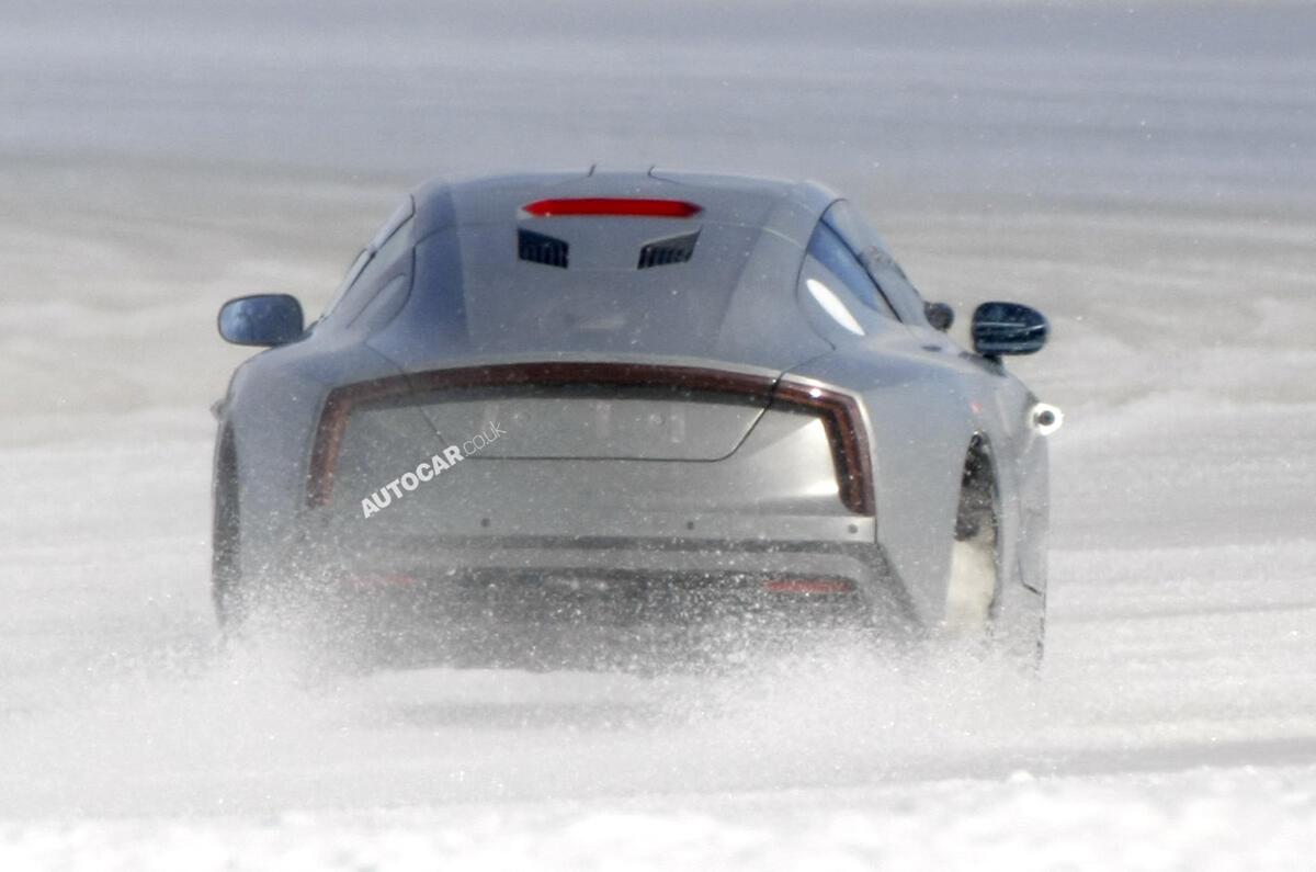 no title Volkswagen XL1 spied testing