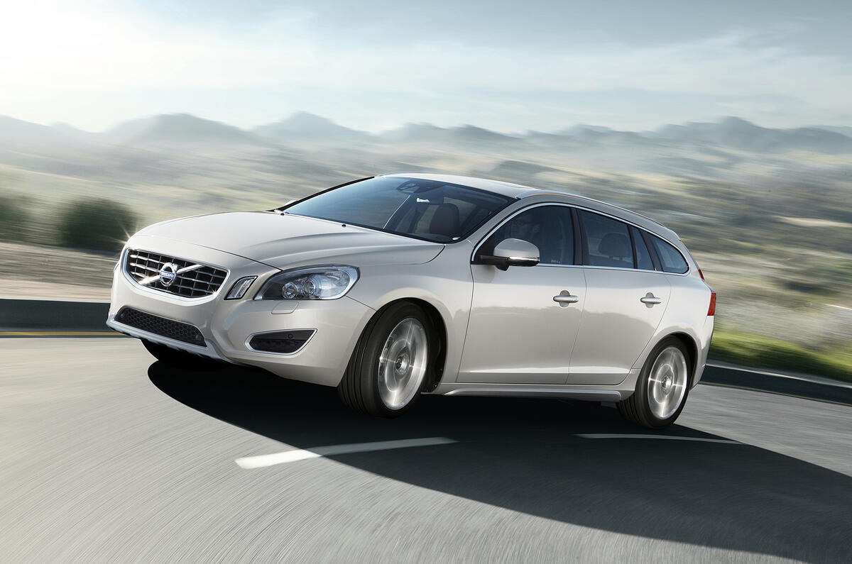 Paris motor show: Volvo V60