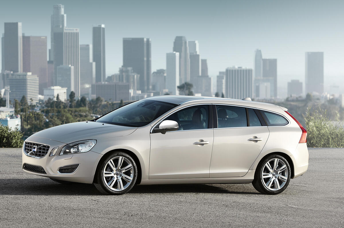 Paris motor show: Volvo V60