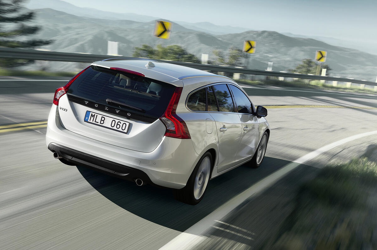 Paris motor show: Volvo V60