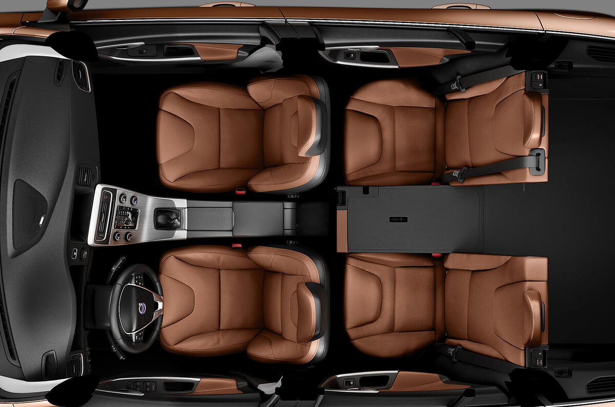 Paris motor show: Volvo V60