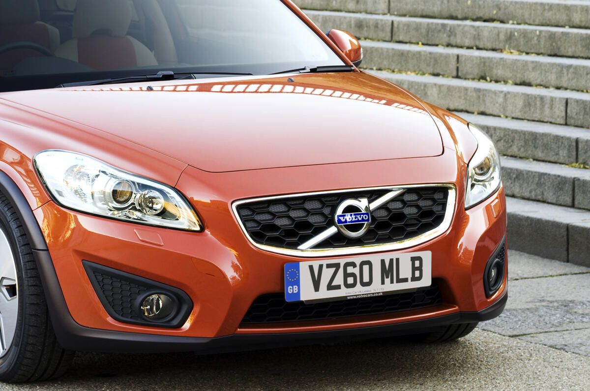 Volvo C30 front end