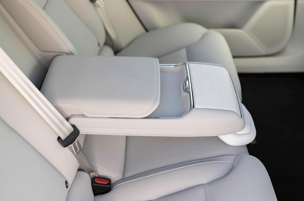 Volvo ES90 avis 16