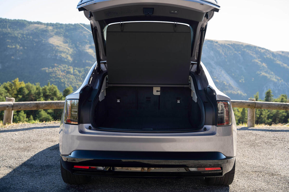 Volvo ES90 avis 18
