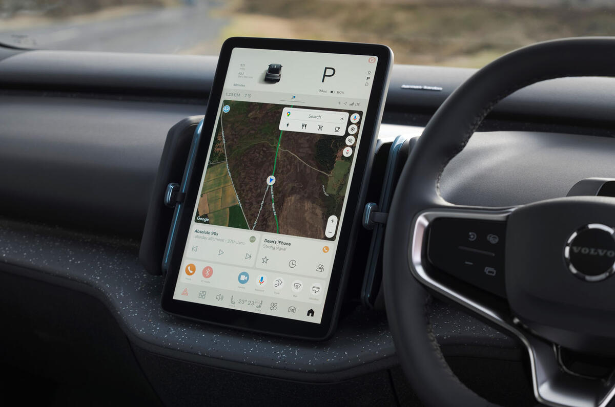 volvo ex30 review 2024 17 maps