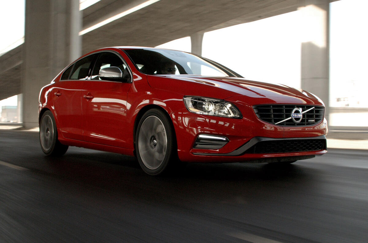 New York motor show: Volvo reveals new R-Design models