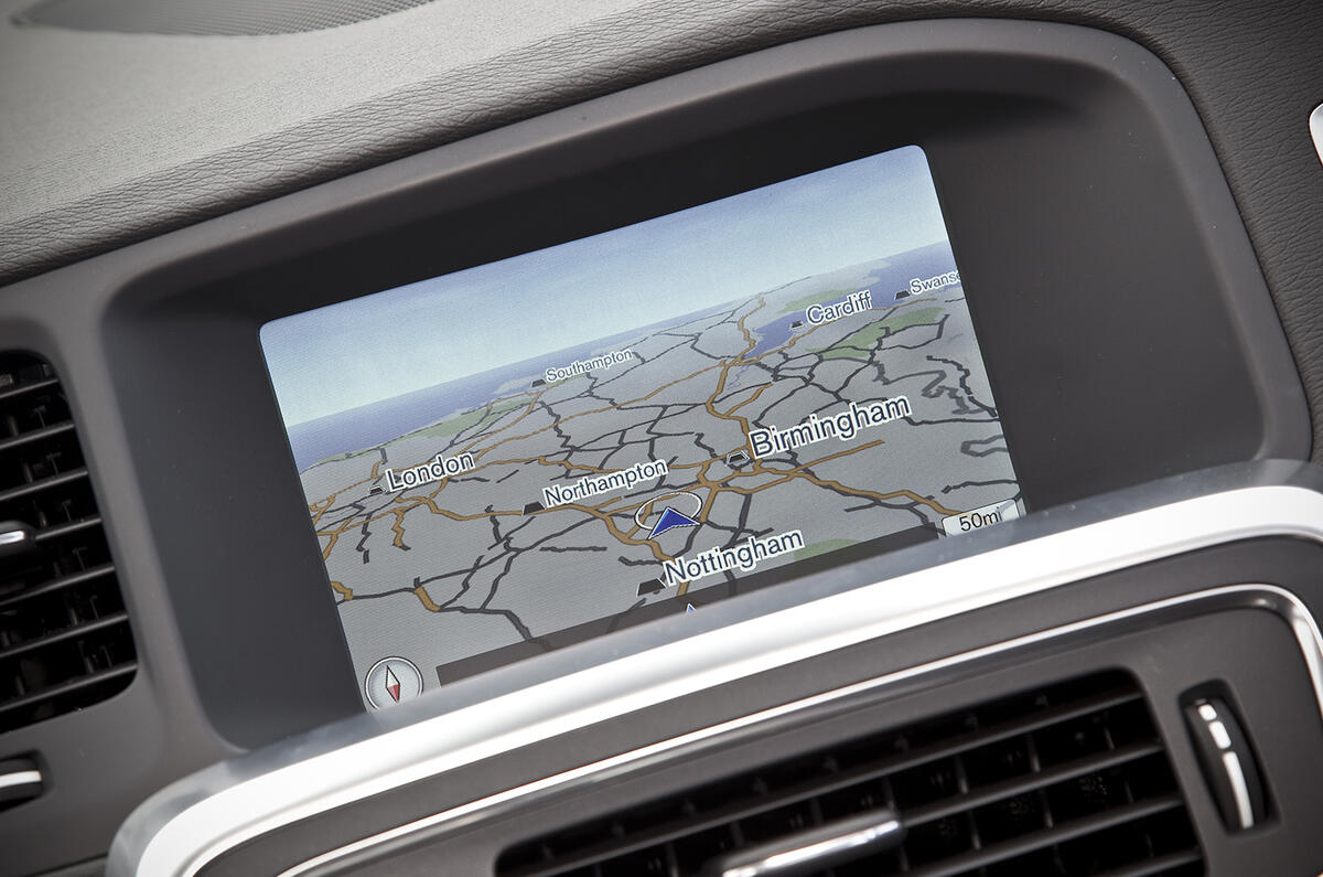 Volvo S60 infotainment system