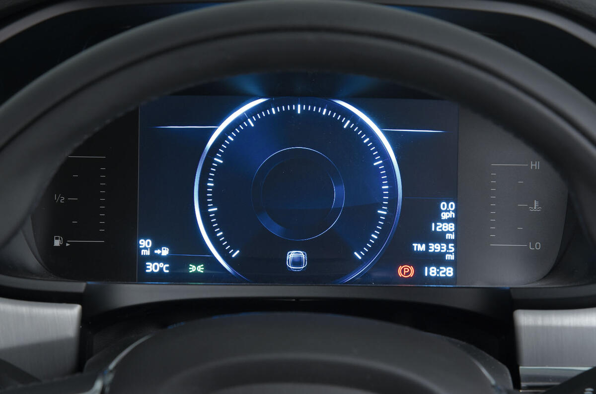 Volvo S90 digital instruments