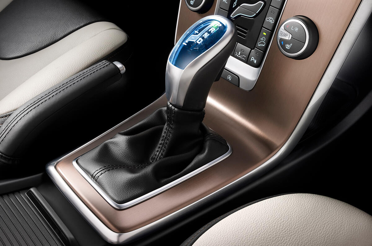 Volvo V40 Cross Country D3 SE Nav review | Autocar