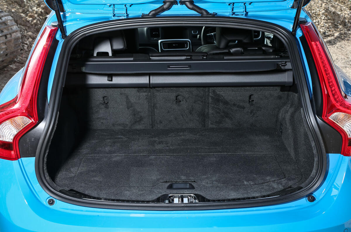 Volvo V60 Polestar boot space