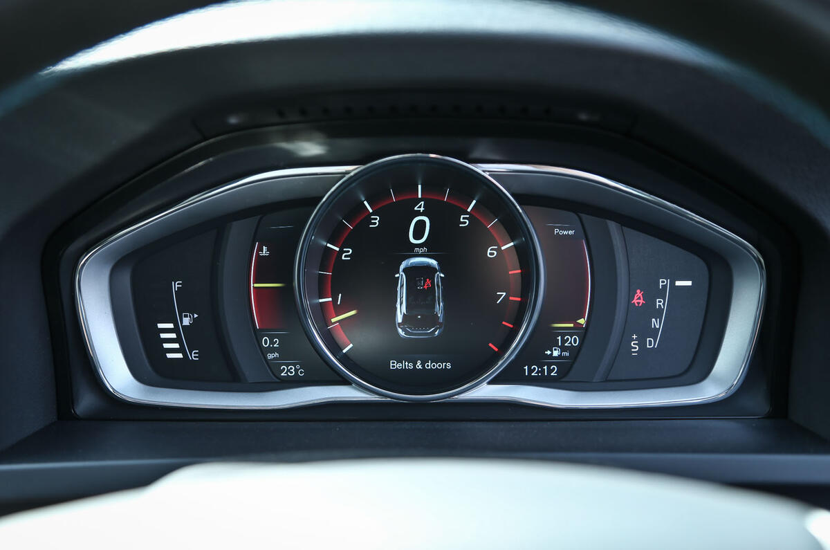 Volvo V60 Polestar instrument cluster