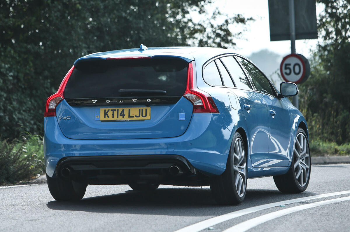 Volvo V60 Polestar rear cornering