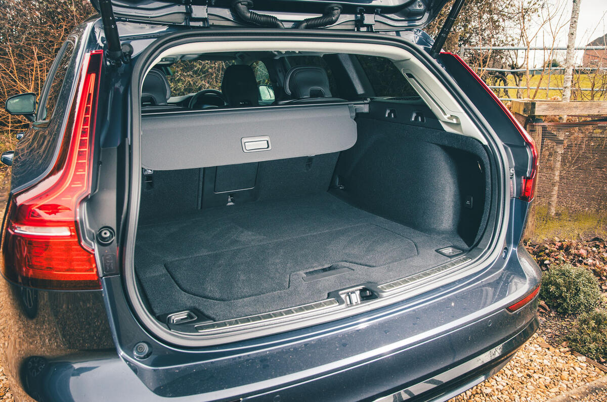 Volvo V60 review 2026 015